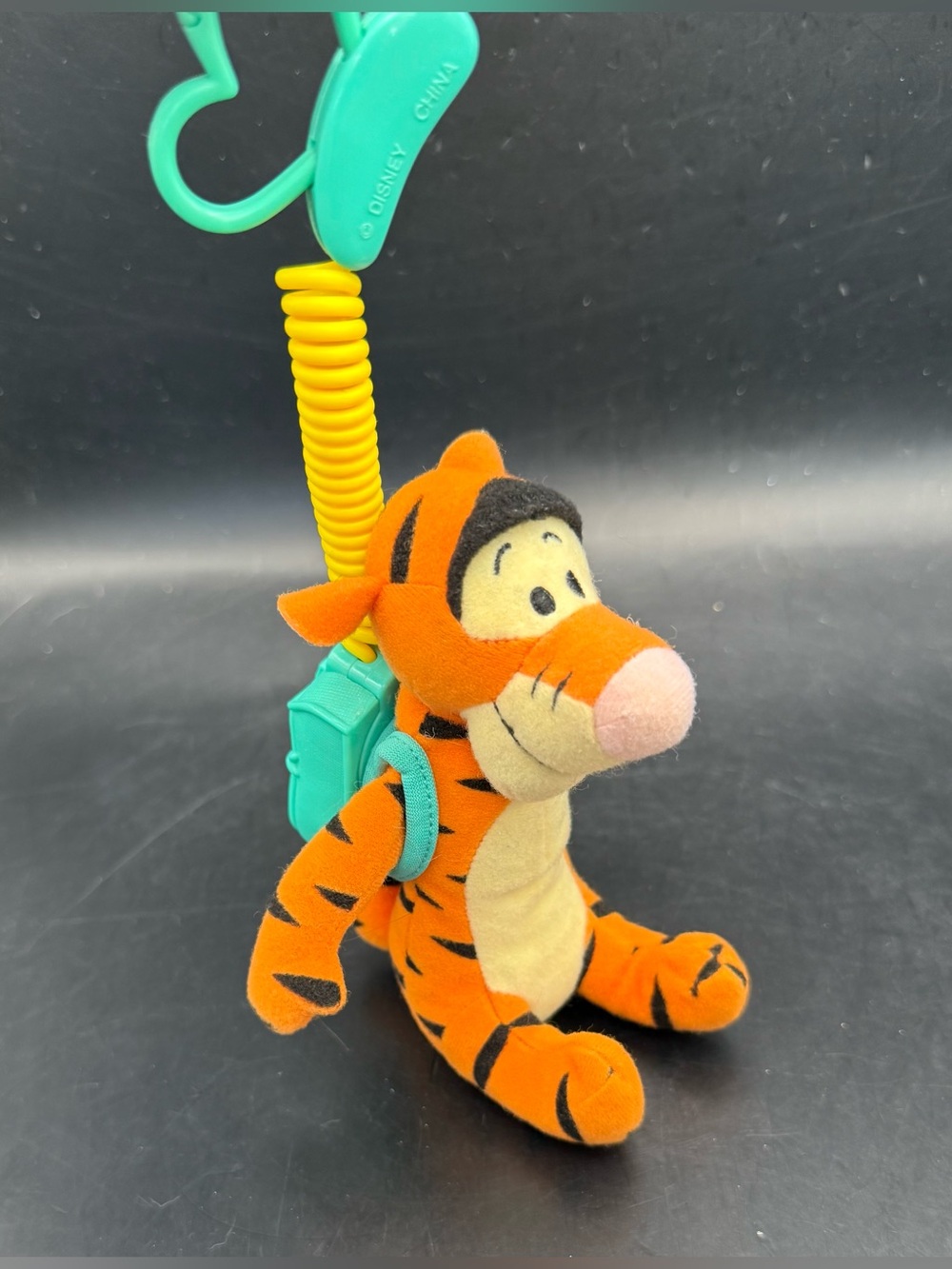 Vintage 2000 Fisher Price Winnie the Pooh Backpack Bouncer - Plush Tigger Clip - Picture 4 of 14
